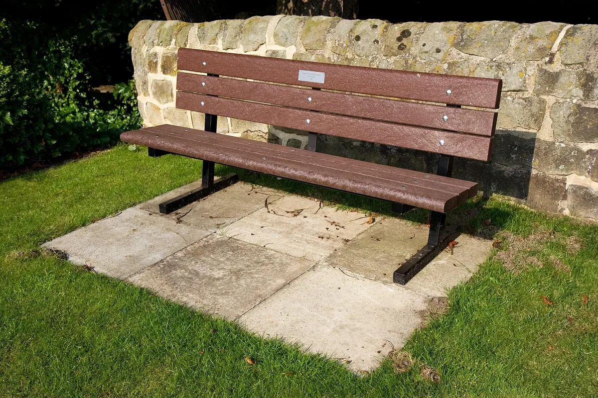 Common Mistakes When Installing a Stone Bench on Grass